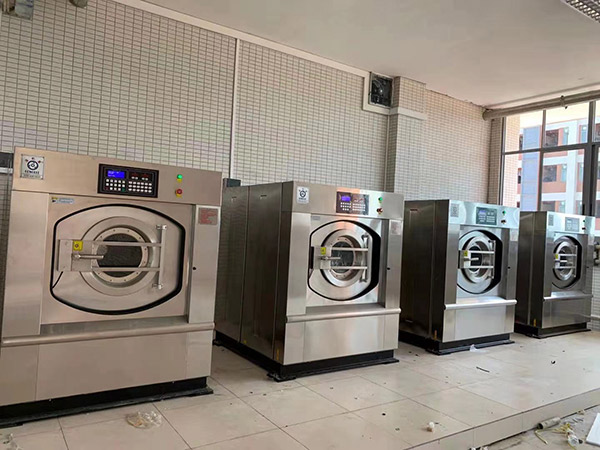 學(xué)校洗衣房設(shè)備公用洗衣機(jī)干凈嗎？